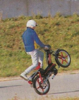 scooters et mécaboites n’ont rien inventé : les roues arrières se faisaient déjà dans les années 80 